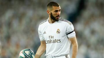 Benzema renews with Real Madrid to 2022
