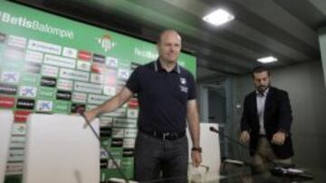 Pepe Mel, entrenador del Real Betis.