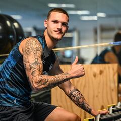 Marín será el sustituto de Foyth y se sigue buscando extremo