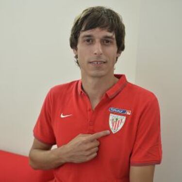 Manda Ander Iturraspe frente a un Levante en construcción