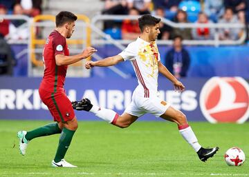 Ruben Neves y Marco Asensio.