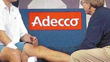 <b>MALA RACHA.</B> Kafelnikov, investigado por el tema de las apuestas clandestinas, se lesionó ayer.