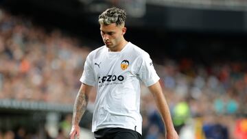 16/04/23 PARTIDO PRIMERA DIVISION 
VALENCIA - SEVILLA 
FIN DE PARTIDO TRISTEZA HUGO DURO