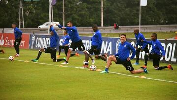 Entrenamiento de Millonarios en Paraguay