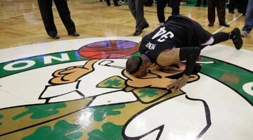 Jugando para Los Angeles Clippers, Paul Pierce jugó su último partido en la casa de los Celtics, donde es considerado un ídolo y fue campeón de la NBA en 2008.