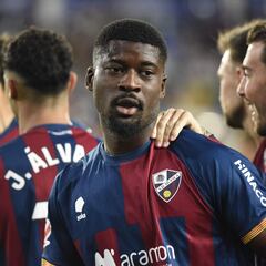 Guilló gestiona la adaptación de Ntamack