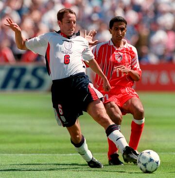 El seleccionador de Inglaterra defendió la camiseta de su selección durante los Mundiales de Francia 1998 y Corea/Japón 2002, solo disputó dos partidos.