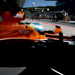 Mejor viernes de la temporada para McLaren: 87 vueltas