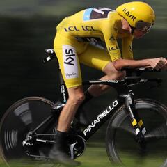 Chris Froome wins Stage 18 and increases his overall lead