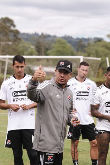 El equipo dirigido por David González quiere avanzar hasta la fase de grupos en Libertadores y trabaja pensando en el objetivo.