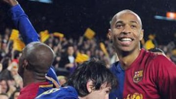 <strong>PASEO AZULGRANA.</strong> El Barcelona aplastó al Bayern y tiene ya un pie en semifinales de la Champions.