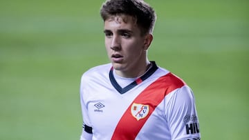 Joni Montiel, en un partido con el Rayo.