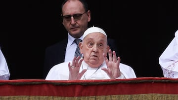 VATICAN CITY, VATICAN - APRIL 20: Pope Francis delivers his Urbi Et Orbi Blessing blessing from the balcony overlooking St. Peter's Square on April 20, 2025 in Vatican City, Vatican. (Photo by Franco Origlia/Getty Images)