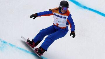 Astrid Fina compite durante los Juegos Paralímpicos de Invierno de Pyeongchang 2018.