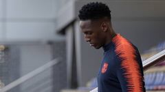 Yerry Mina, fuera de los convocados para Málaga