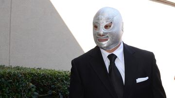 Hijo del Santo previo a un evento.