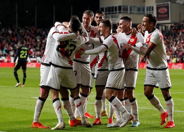 1-0. Santi Comesaña celebra el primer gol.