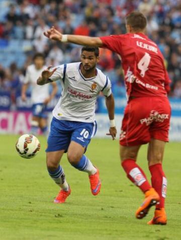 Willian José y Florian Lejeune.