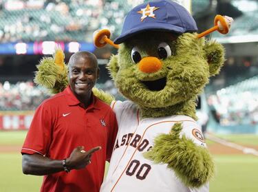 Carl Lewis y otros 11 plusmarquistas 'imbatibles'