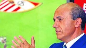 <b>APLAUSO DEL PRESIDENTE. </b>Del Nido agredeció el apoyo de la afición a través de una carta.