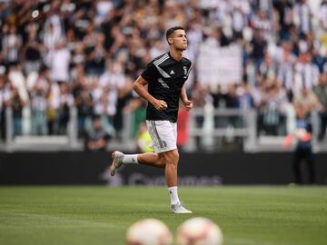 Cristiano Ronaldo en el calentamiento previo al partido. 