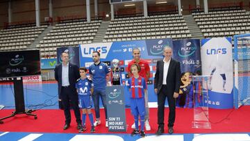 07/06/17
JESUS VELASCO , JESUS HERRERO , FERRAU Y ANDREU PLAZA
PRESENTACION FINAL DE LA LIGA DE FUTBOL SALA
FUTBOL SALA