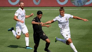 El entrenador de LAFC sali&oacute; en conferencia de prensa despu&eacute;s de perder el Tr&aacute;fico y expres&oacute; que su capit&aacute;n tuvo un p&eacute;simo partido. No dijo mucho de la lesi&oacute;n.