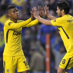 Barrios, el más regular de los colombianos en el líder Boca