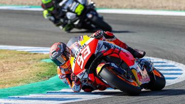 Márquez en Jerez cuatro días después de su operación.