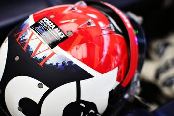 Homenaje de Daniil Kvyat a Alex Zanardi en su casco.