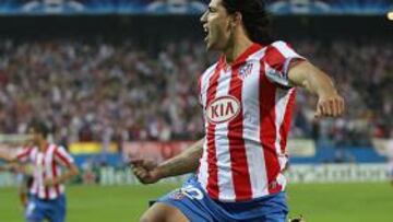 El Chelsea ofreció anoche 52 millones por Agüero, según la prensa inglesa