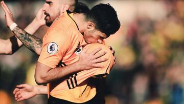 Con gol de Raúl Jiménez, Wolves venció al Norwich City