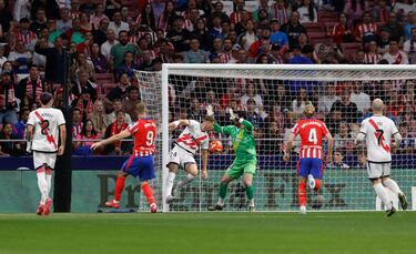 Centro de Giuliano Simeone llegando hasta línea de fondo, encontrando a Sorloth en el segundo palo, que se 'come' a Lejeune y la manda a guardar con un remate a bocajarro.