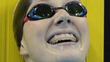 Melissa Franklin gana con 16 años en los 200 espalda