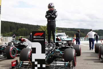 Las mejores imágenes de la pole de Hamilton en Spa