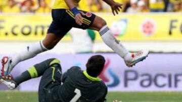 Falcao cumplió con Colombia ante una Uruguay sin alma