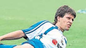 <b>AGRADECIDO. </b>Aranburu sabe que el público está con ellos.