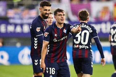 Incontestable victoria del Eibar ante el Valladolid. Un 3-0 en el que Mada puso su granito de arena, con un golazo: control, media vuelta y disparo desde fuera del área. Larguero y para dentro.