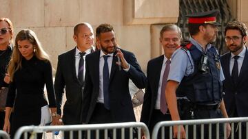 Neymar, a su llegada a los juzgados de Barcelona para el juicio del 'caso Neymar 2'.