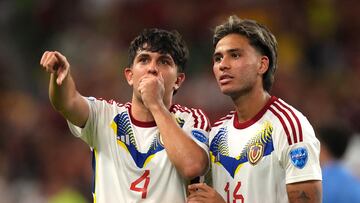 AUSTIN, TEXAS - JUNE 30: Jon Aramburu of Venezuela and teammate Telasco Segovia of Venezuela after the CONMEBOL Copa America 2024 Group B match between Jamaica and Venezuela at Q2 Stadium on June 30, 2024 in Austin, Texas.   Sam Hodde/Getty Images/AFP (Photo by Sam Hodde / GETTY IMAGES NORTH AMERICA / Getty Images via AFP)