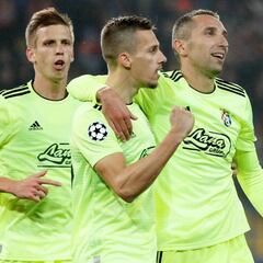 Dani Olmo brilla en el empate del Dínamo ante el Shakhtar