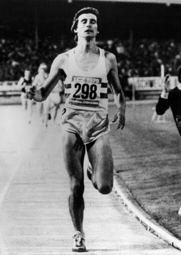En agosto de 1979 consigui¨® batir el r¨¦cord de los 1500m en Z¨²rich, consiguiendo en poco m¨¢s de un mes batir tres r¨¦cord del mundo