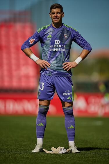 Raúl Fernández, portero del Mirandés.