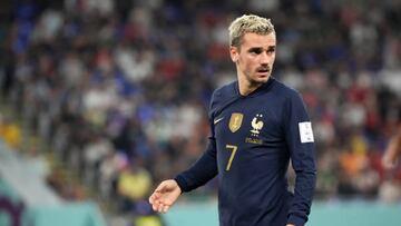 DOHA, QATAR - NOVEMBER 26: Antoine Griezmann of France looks onduring the FIFA World Cup Qatar 2022 Group D match between France and Denmark at Stadium 974 on November 26, 2022 in Doha, Qatar. (Photo by Koji Watanabe/Getty Images)