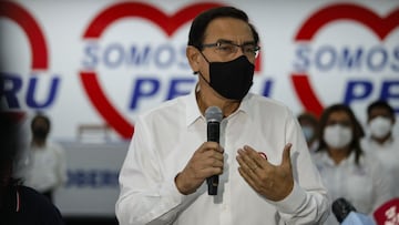 El expresidente de Perú Martín Vizcarra en un acto político de cara a su candidatura al Parlamento.