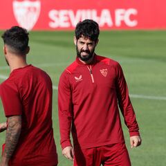 Greg Vanney no le cierra la puerta del LA Galaxy a Isco