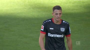 El Leverkusen documenta la primera semana de Santi Arias