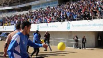 Todo un baño de gloria del Málaga ante más de mil hinchas