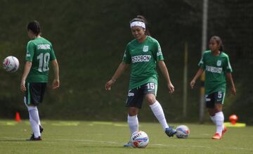 Entrenamiento de Nacional femenino pensando en el debut