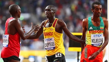 El ugand¨¦s Cheptegei tumba a Kejelcha, disc¨ªpulo de Salazar